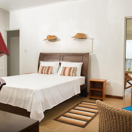 Villa Kayola - Self Catering Pointe La Rue Zewnętrze zdjęcie