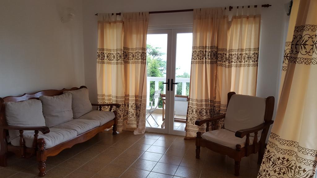 Villa Kayola - Self Catering Pointe La Rue Zewnętrze zdjęcie