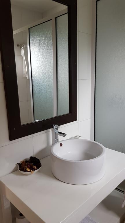 Villa Kayola - Self Catering Pointe La Rue Zewnętrze zdjęcie