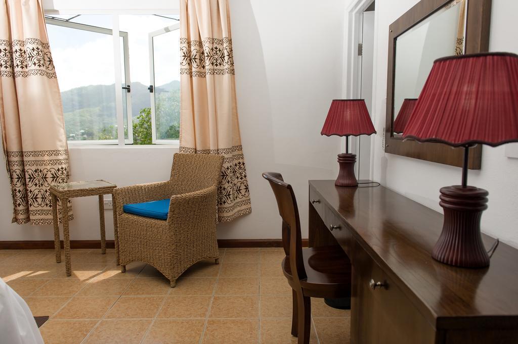 Villa Kayola - Self Catering Pointe La Rue Zewnętrze zdjęcie