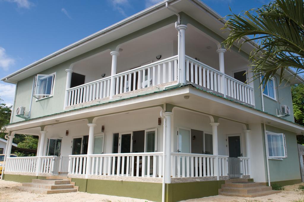 Villa Kayola - Self Catering Pointe La Rue Zewnętrze zdjęcie